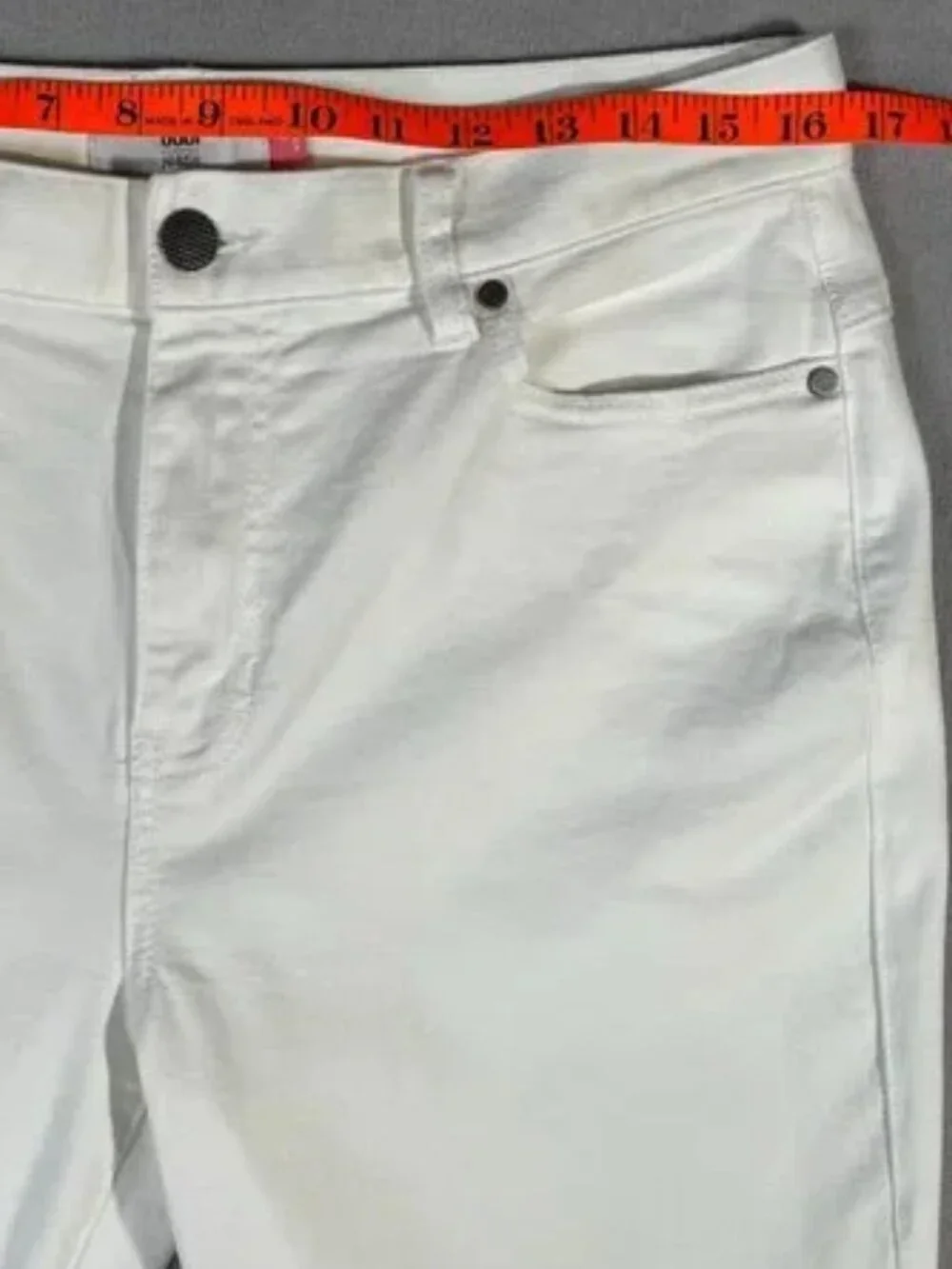 CAbi 5th Avenue Jean White High Rise Stretch Flare Size 10 Style 6285L - Picture 8 of 16